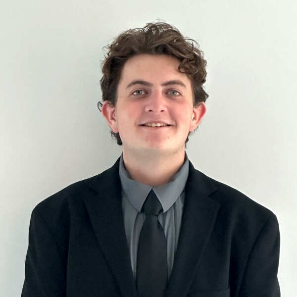 Headshot of Noah Sussal