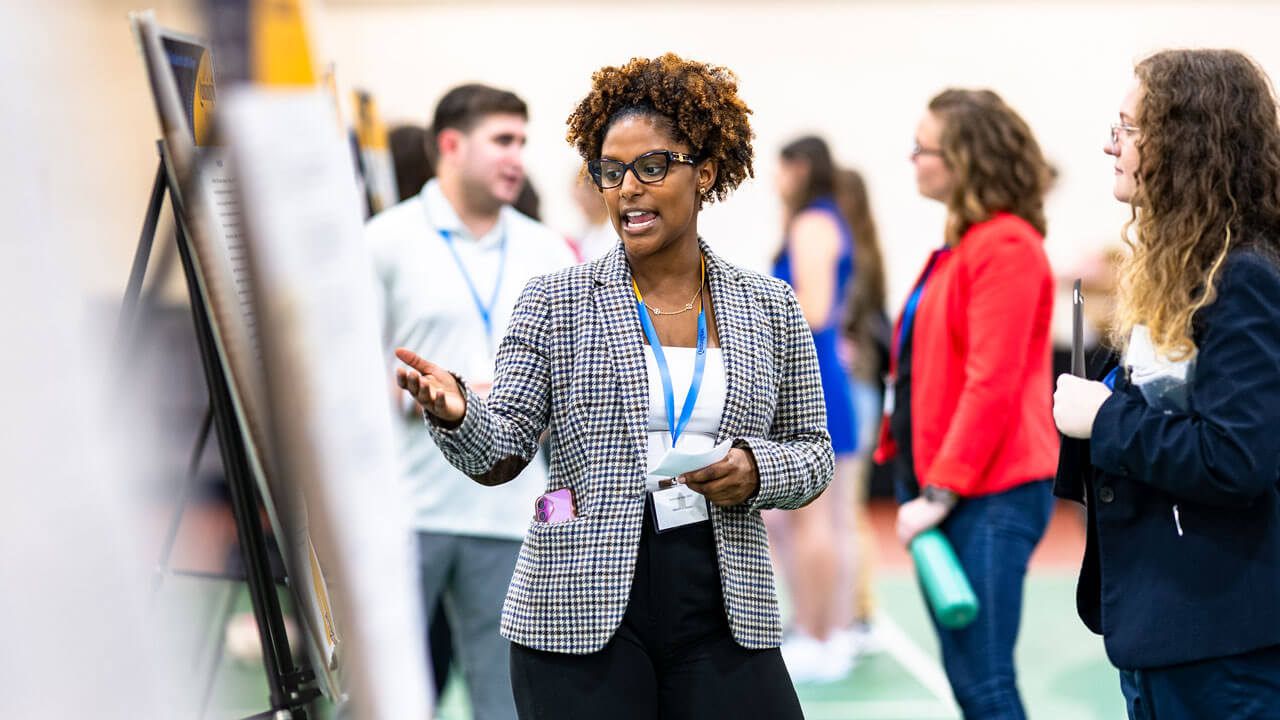 Students present their poster